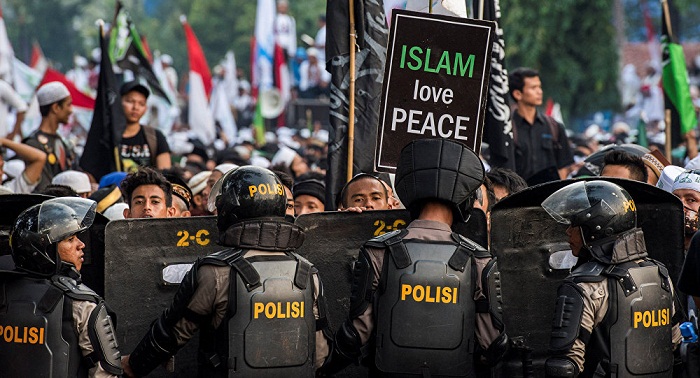 At least 83 police officers, 5 servicemen injured in clashes in Jakarta 